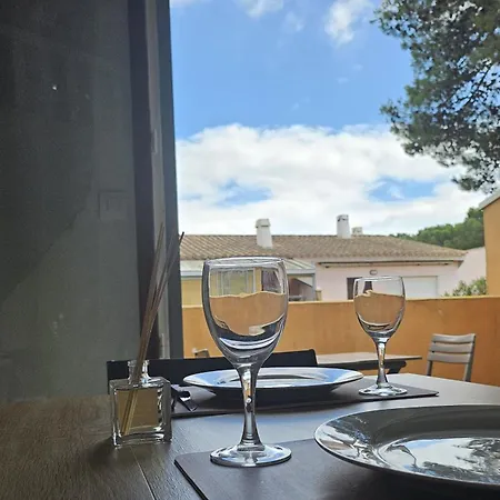 Residence Eureka-Clim-Parking-Wifi-Piscine-Proche Village Natu Appartement *